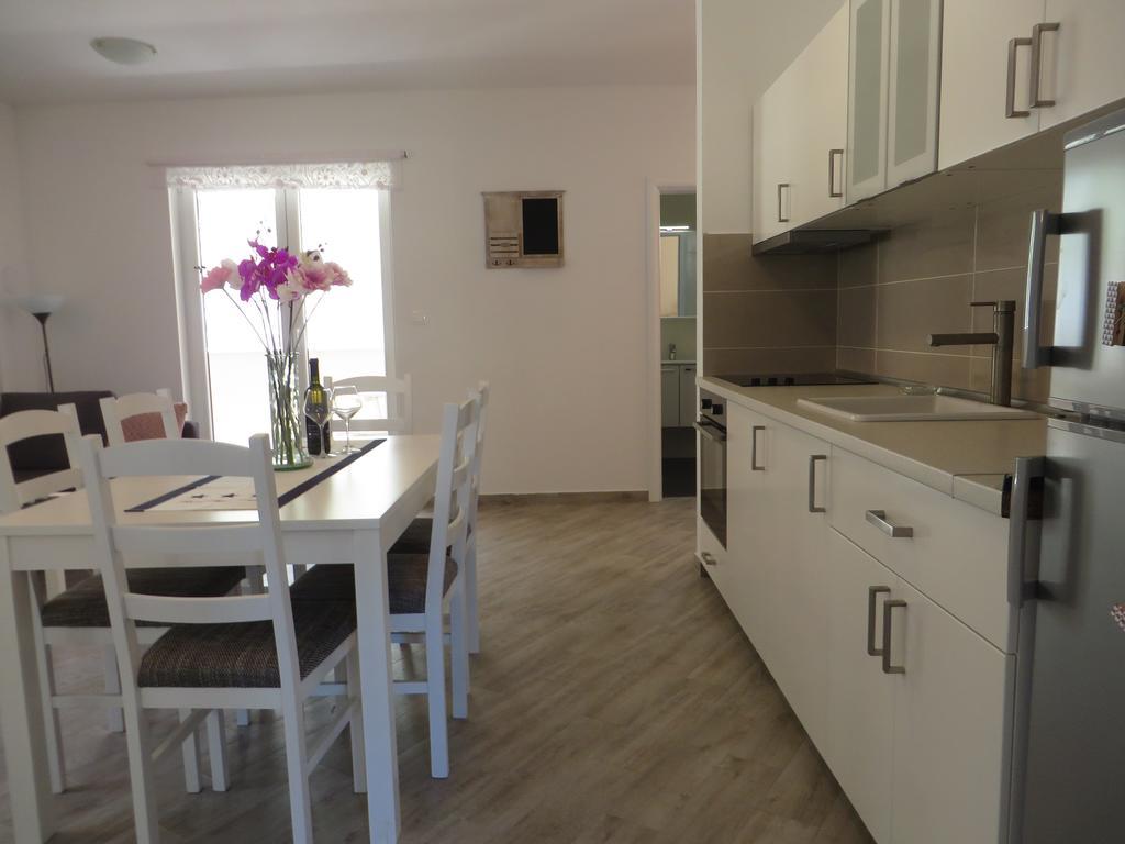 Apartments Karaba Pakoštane エクステリア 写真