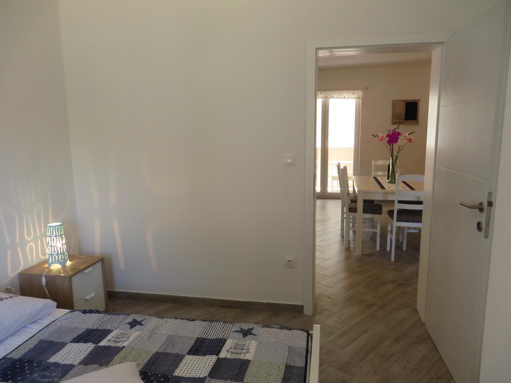 Apartments Karaba Pakoštane エクステリア 写真