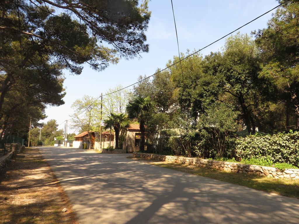 Apartments Karaba Pakoštane エクステリア 写真